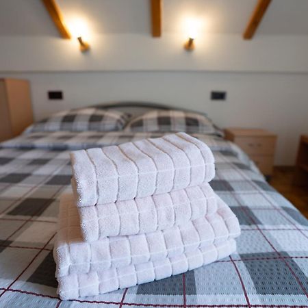 Apartman Miramare Otočac Eksteriør bilde