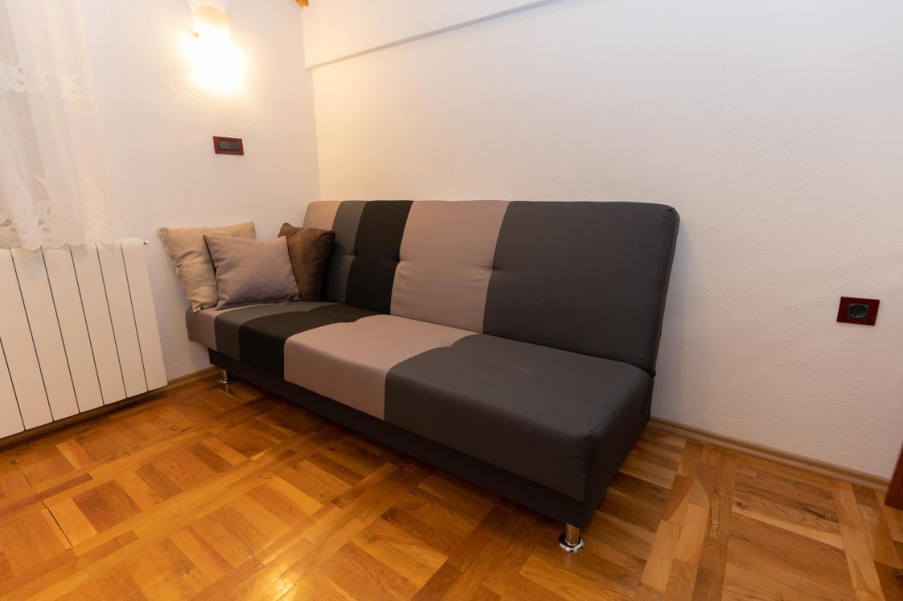 Apartman Miramare Otočac Eksteriør bilde