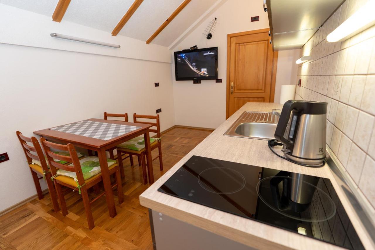 Apartman Miramare Otočac Eksteriør bilde